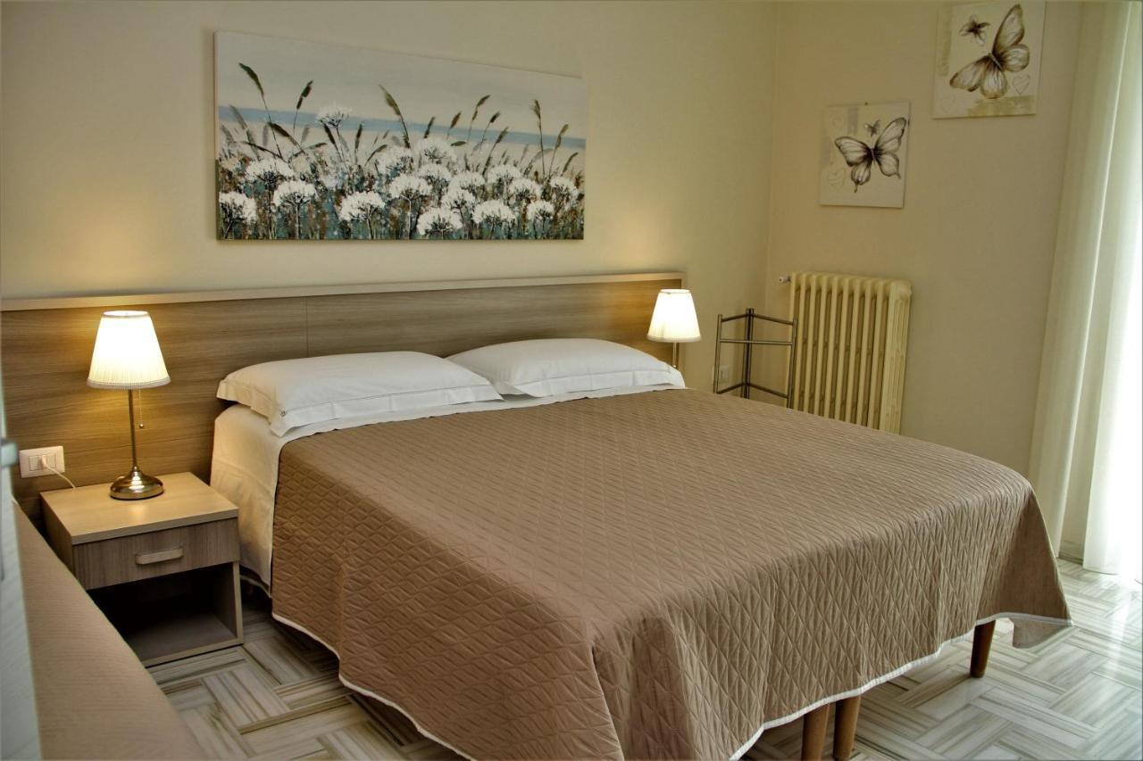 Casa Vacanze Civico 32 มอนเตสกายิโอโซ ภายนอก รูปภาพ